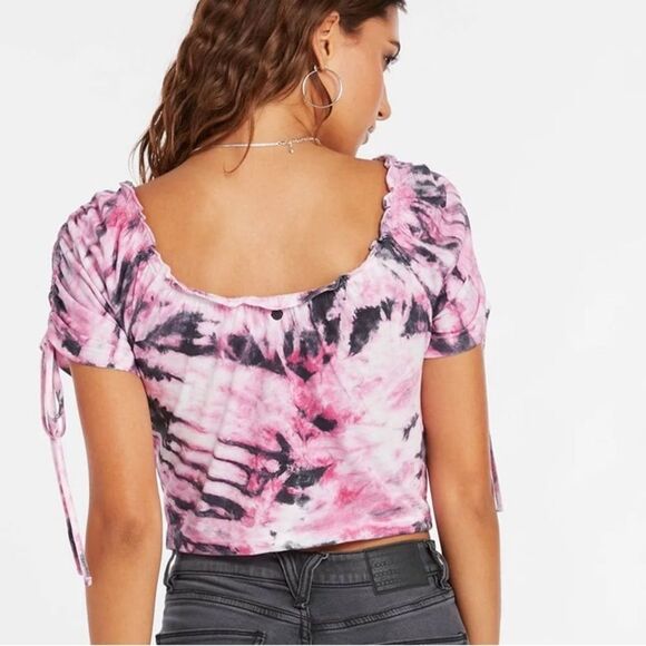 VOLCOM LADIES SHORT SLEEVE SIZE SMALL TIEDOLL WAVE NWT SHIRT - Picture 2 of 5